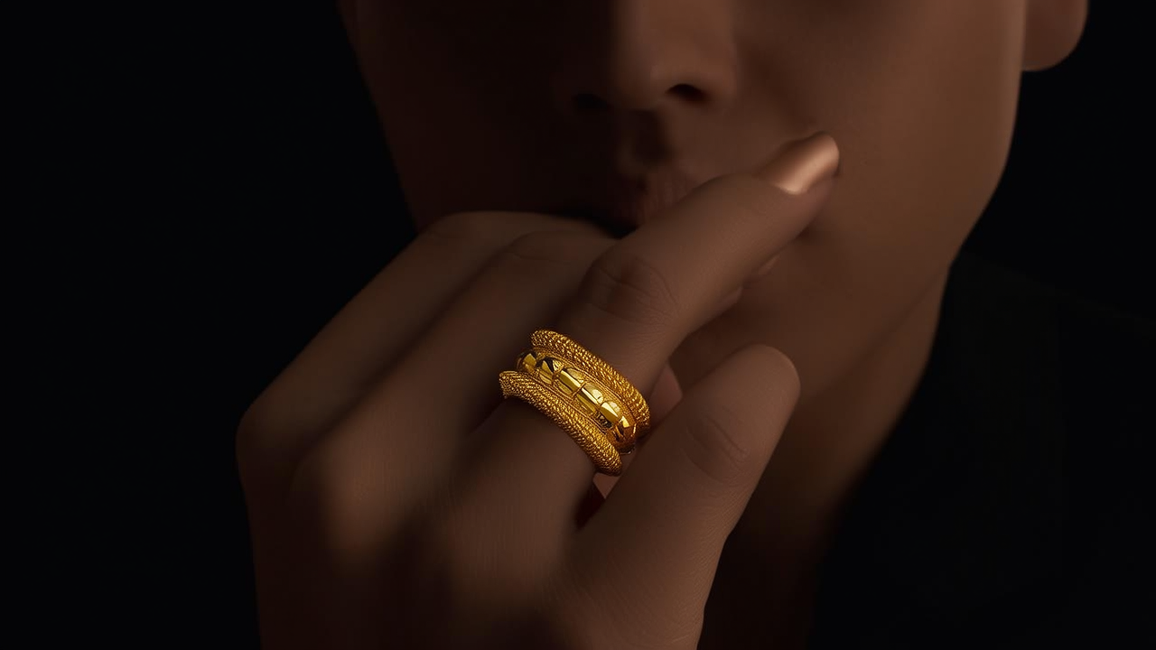 黄金转戒指图片